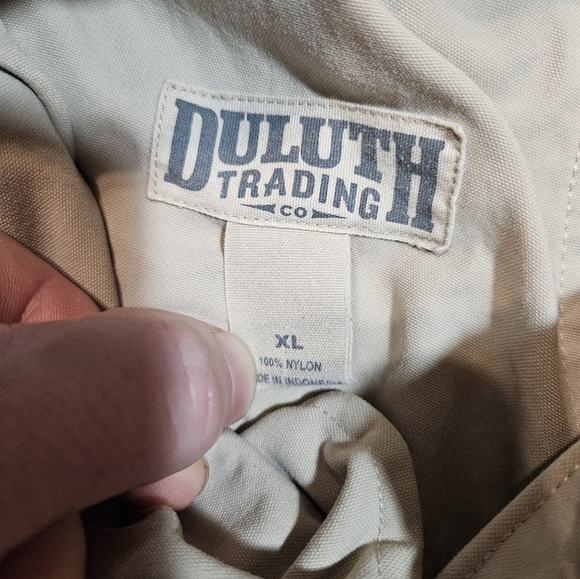 Duluth Trading Co Men’s Shorts XL Khaki Nylon Outdoor Hiking Zip Pocket Utility - Picture 4 of 8
